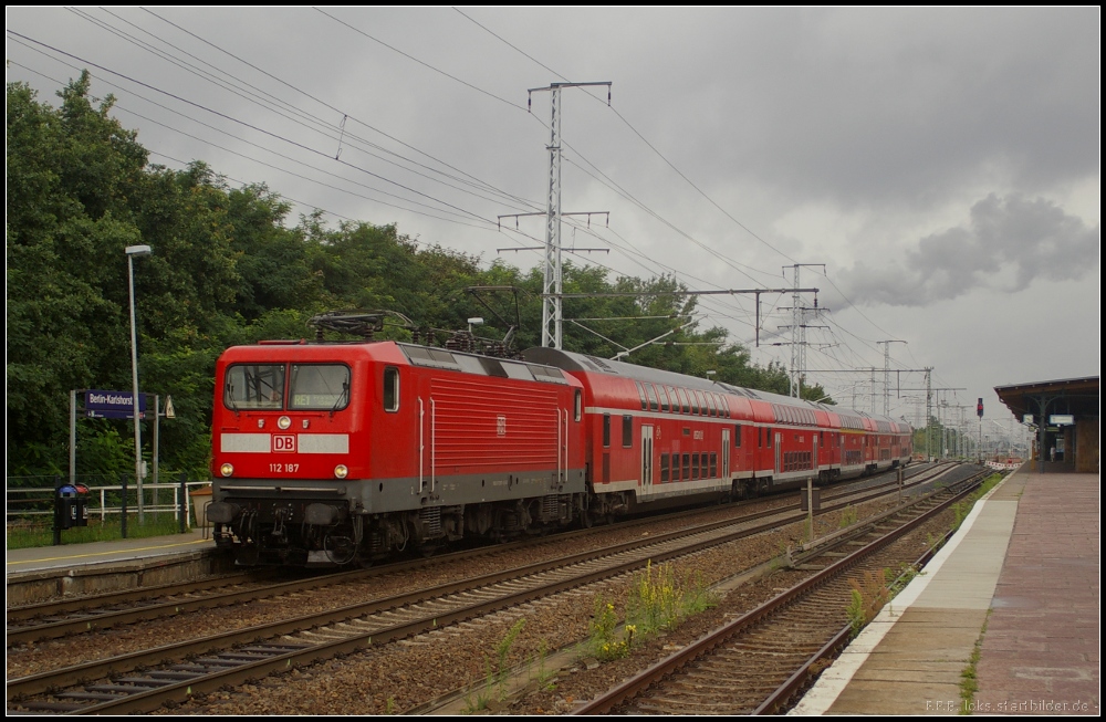 DB Regio 112 187 mit RE1 nach Frankfurt (Oder) am 14.06.2012 in Berlin-Karlshorst