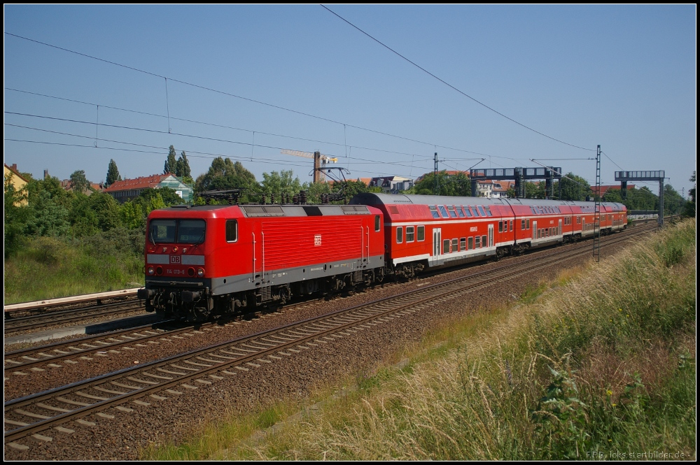 DB Regio 114 013 am 18.06.2012 mit dem RE3 nach Elsterwerda in Berlin Bornholmer Straße