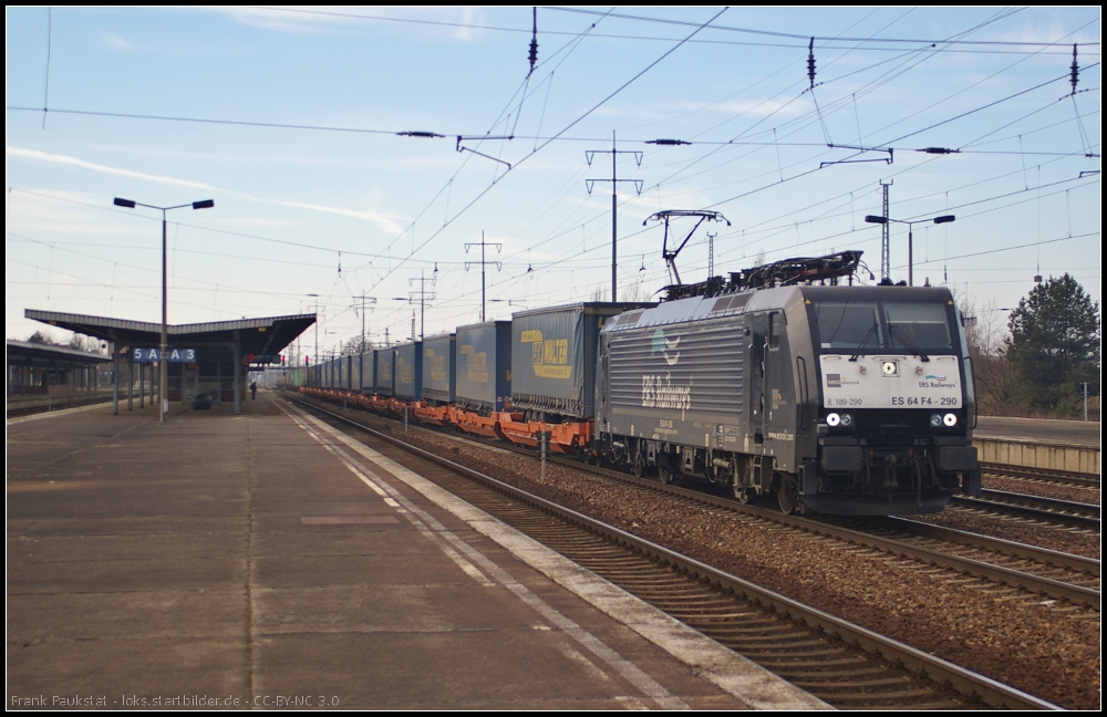 ERS Railways ES 64 F4-290 / 189 290-0 mit einem gemischtem Gterzug nach Ahrensdorf am 02.03.2013 in Berlin Schnefeld Flughafen (Class 189-VK, NVR-Nummer 91 80 6189 290-0-D-DISPO, angemietet von MRCE Dispolok)