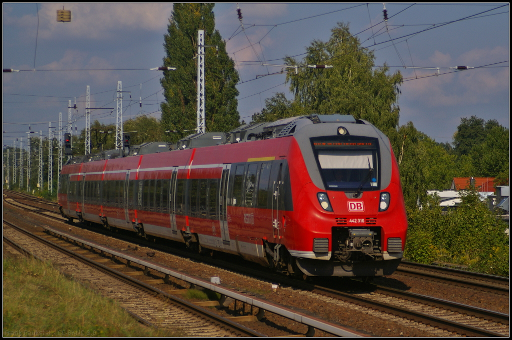 DB Regio 442 316 als RE in Berlin Karow, 12.09.2015