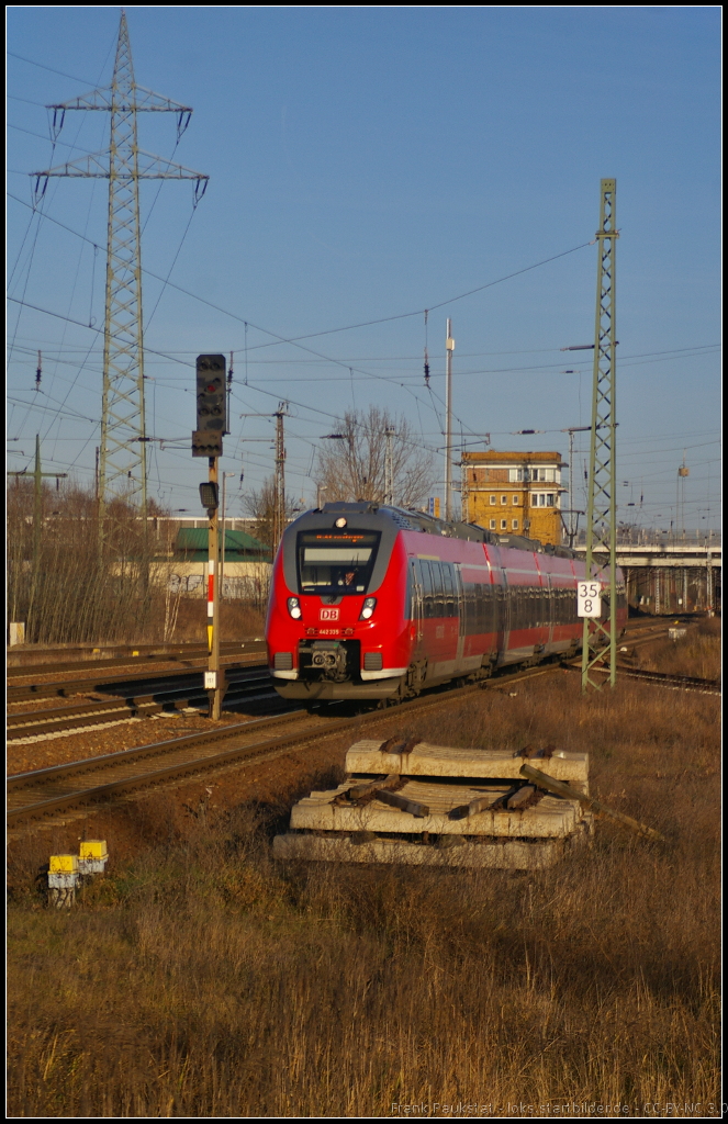 DB Regio 442 335 am 07.01.2014 als RE7 zum Endhalt in Berlin Schnefeld Flughafen. Der Triebzug fuhr leer nach B.-Lichtenberg in die Abstellung