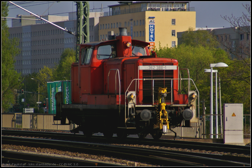 DB Schenker 362 388-1 im alltglichen Rangierbetrieb am 12.04.2014 in Dresden Hauptbahnhof
