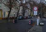 Ob hier jemand mitliest? Nicht nur hier, sondern auch an anderer Stelle (in Berlin Lichtenberg) ... Ob hier jemand mitliest? Nicht nur hier, sondern auch an anderer Stelle (in Berlin Lichtenberg) ...