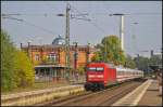 DB Fernverkehr 101 073-5 mit dem IC 2348 Hamburg Hbf - Dsseldorf Hbf am 05.09.2014 bei dem planmigen Halt in Uelzen