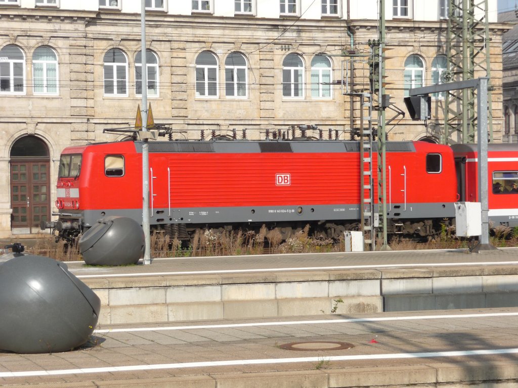 143 624 verl�sst am 29.10.2011 den N�rnberger Hauptbahnhof.
S2 -> Roth