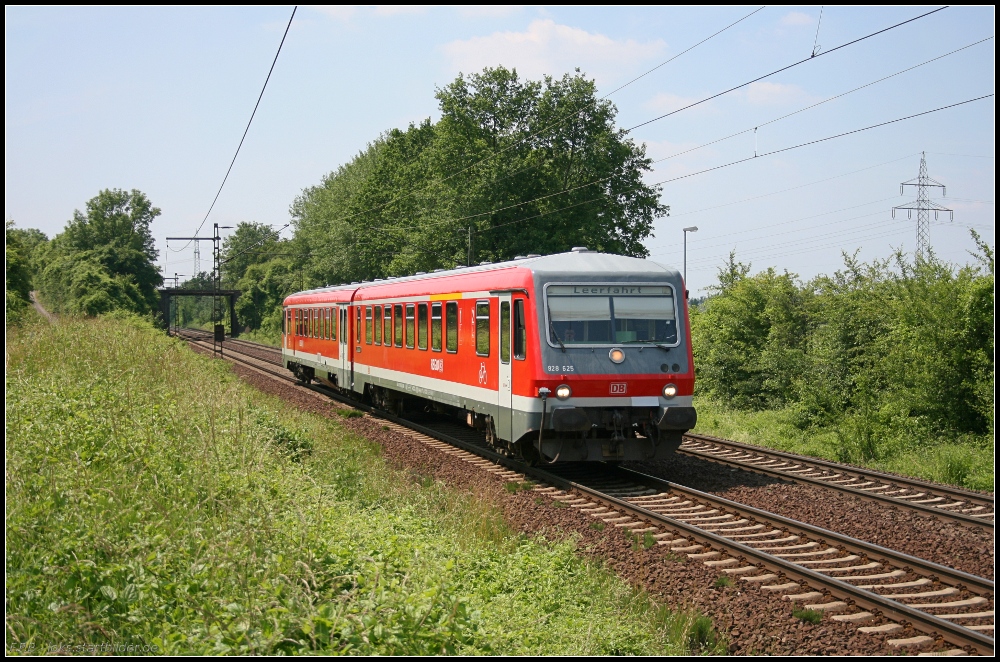 628 625/928 625 auf Leerfahrt (gesehen Lehrte-Ahlten b. Hannover 24.06.2010)