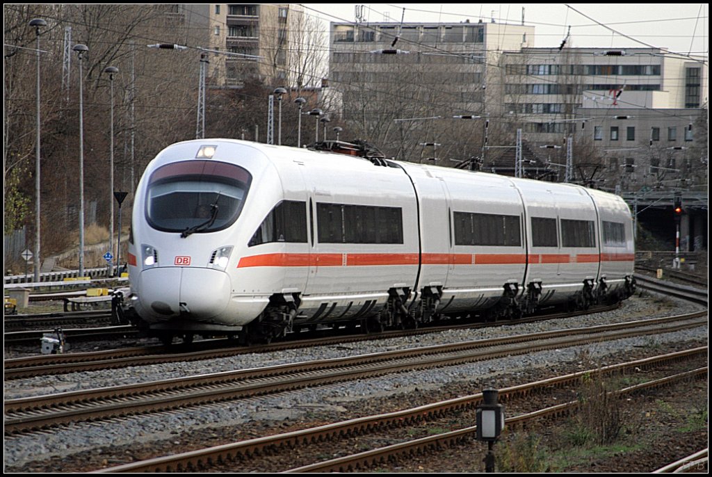 DB Fernverkehr 411 078-9 (Tz1178)  Ostseebad Warnemünde  fuhr am 28.11.2009 am S-Bahnhof Berlin Greifswalder Straße vorbei