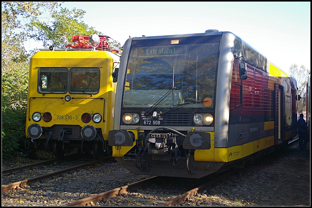 DB Netz 708 336-3 und DB 672 908 fr DB Regio AG Leipzig zu Gast auf dem Bw-Fest in Wittenberg (gesehen Bw-Fest Lutherstadt Wittenberg 10.10.2010)