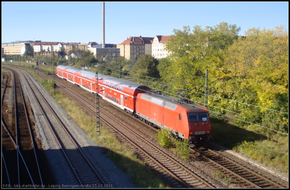 DB Schenker 145 047 in Diensten von DB Regio mit ihrem Regio kurz vor dem Leipziger Hauptbahnhof (gesehen Leipzig Kohlweg 15.10.2011)