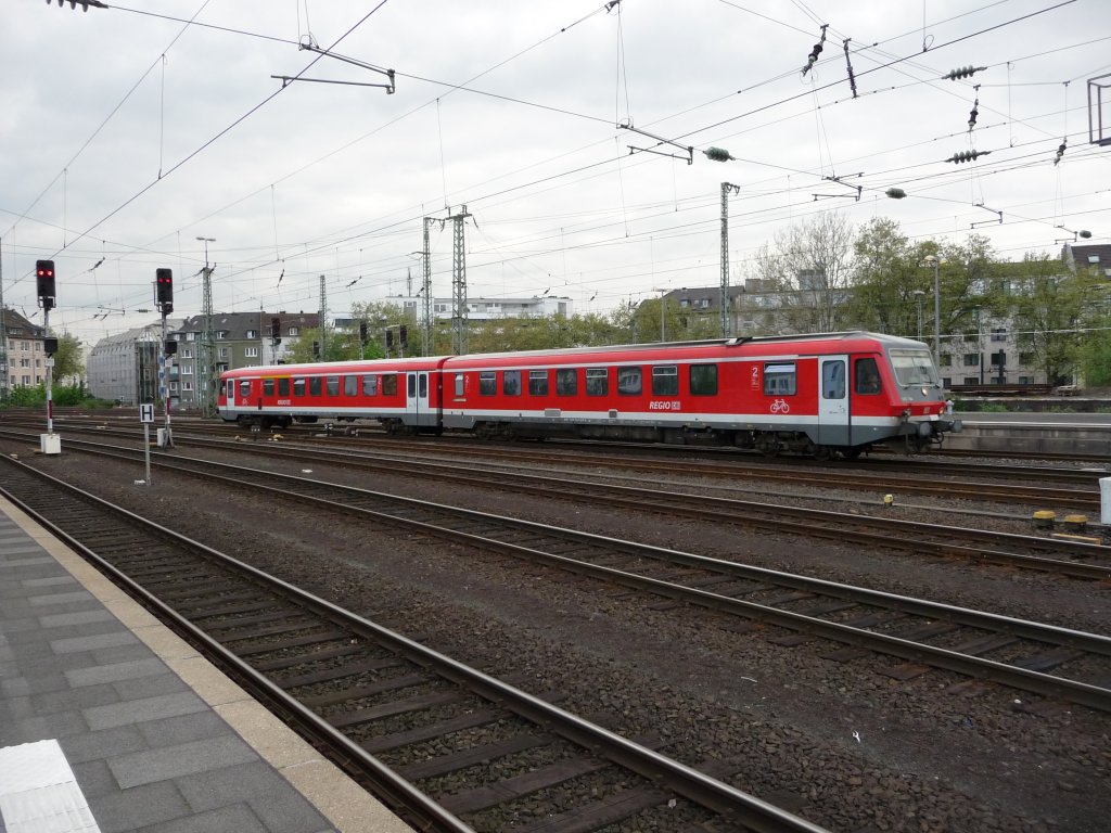 Ein 628er erreicht am 03.05.2012 den D�sseldorfer Hauptbahnhof.