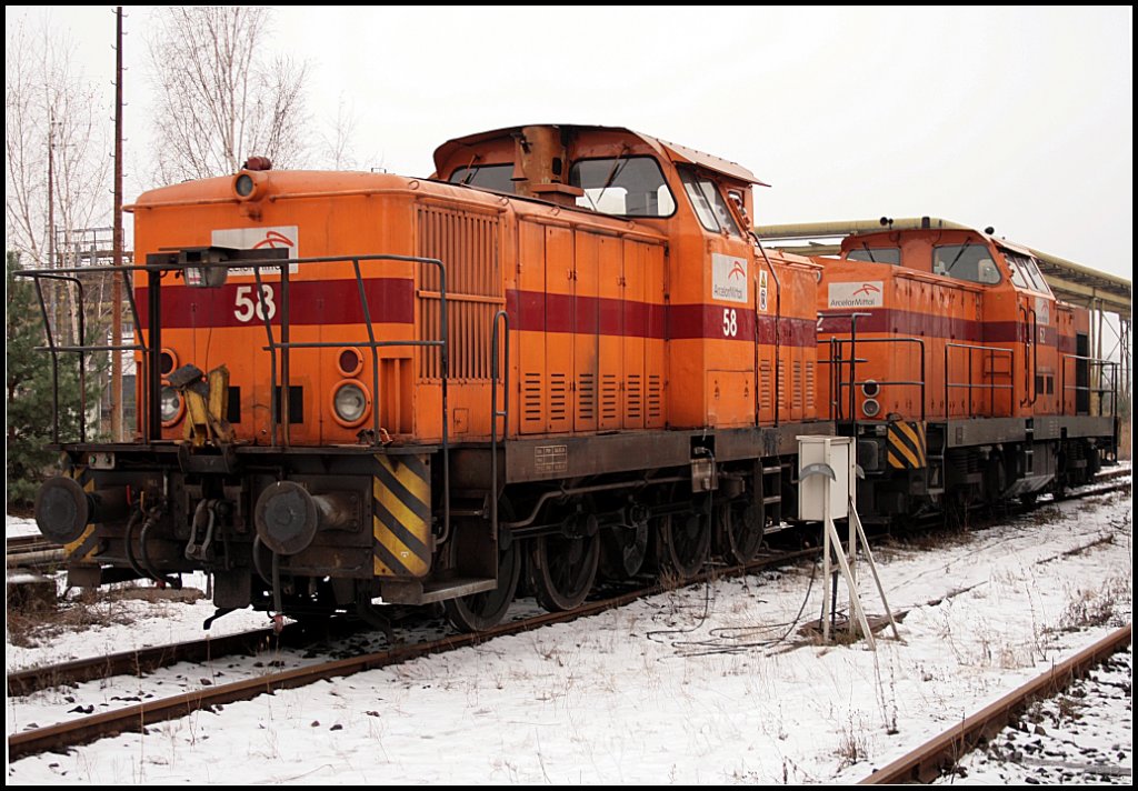 EKO 58 auf dem Freigelnde ruht sich ber die Weihnachtstage aus (.07.1979 geliefert an VEB Bandstahlkombinat 'Hermann Martern', Eisenhttenkombinat  58  /=> EKO-Stahl AG, Eisenhttenstadt  EKO 58  (05.1996, 1998 vh, 09.2006 iE) gesichtet Eisenhttenstadt 24.12.2009)