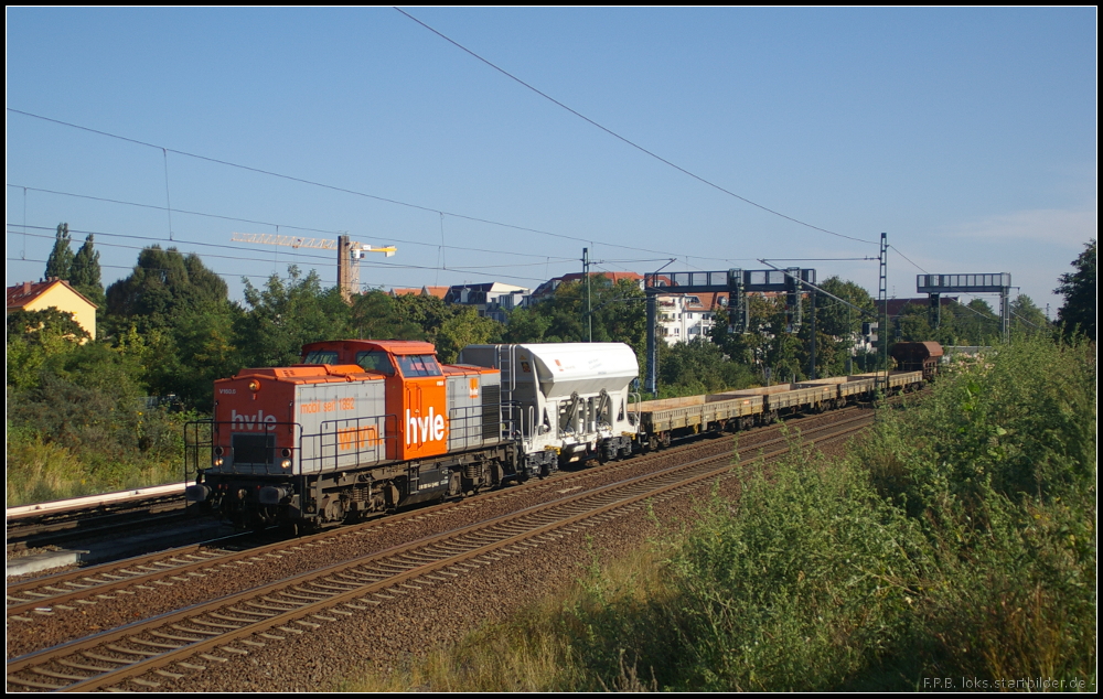 hvle V 160.6 / 203 144-1 mit einem kurzen Zug am 13.09.2012 in Berlin Bornholmer Strae