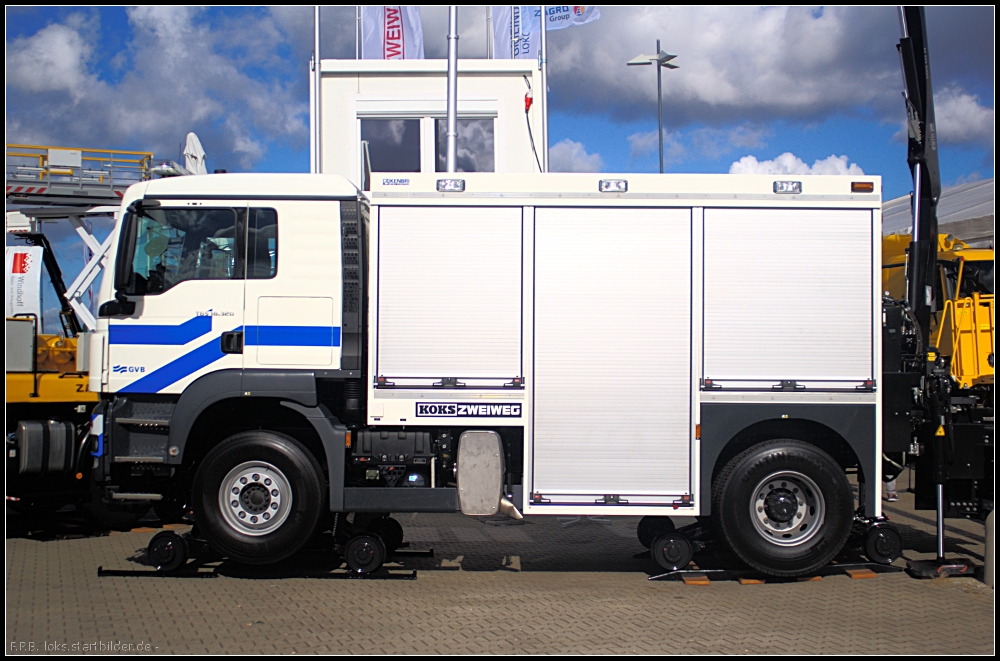 ZWEIWEG ZW 210D auf Basis des MAN TGS 18.320 auf der InnoTrans 2012 in Berlin