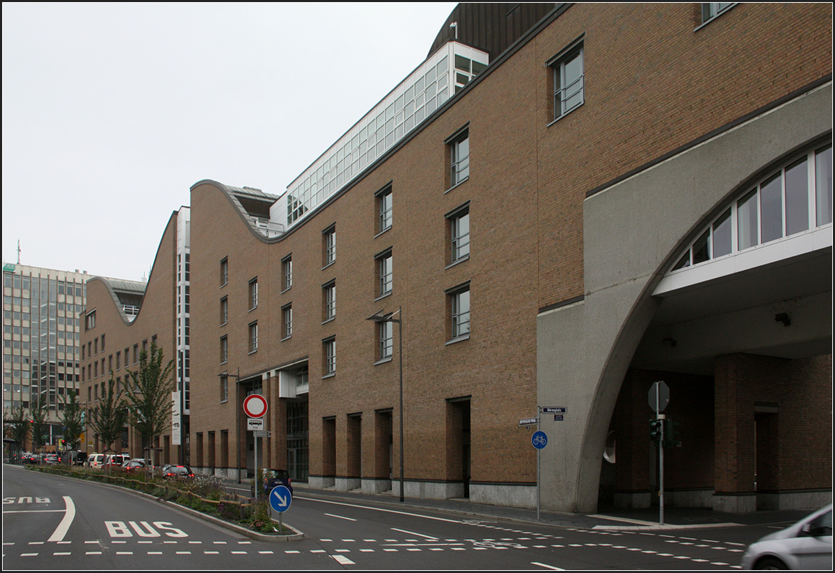 
. Stadtwerke und Museum Judengasse, Frankfurt am Main -

September 2014 (Matthias)