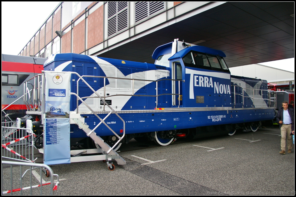 Bei der Terra Nova handelt es sich um die erste diesel-hydraulische Lok die nach 24 Jahren in Rumnien gebaut wurde. Beteiligt war ein Konsortium der Firmen Electroputere VFU und Reloc Craiova. Die Lok besitzt zwei Caterpillar-Motoren vom Typ C18, die eine Hchstgeschwindigkeit von 100 km/h bieten. Die Lok war zur InnoTrans 2014 in Berlin ausgestellt (NVR-Nummer 92 53 0 813 001-0 RO-GFR)