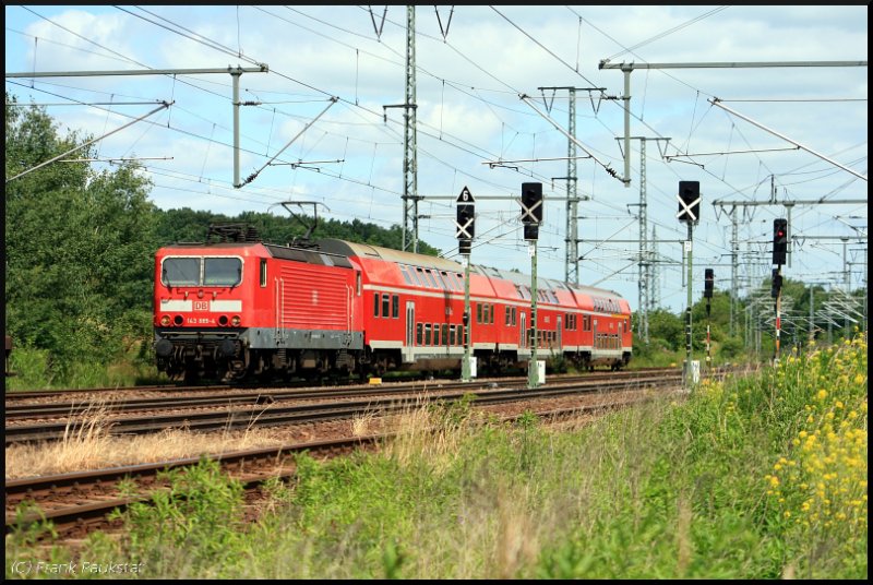 DB 143 889-4 mit der RB21 nach Wustermark (DB Regio AG - RL Nordost Cottbus, ZWS/ZDS/FMZ/TAV+GPS; gesichtet Potsdam Golm, 17.06.2009)