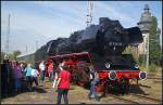 DR 41 1185-2 der Traditionsgemeinschaft Bw Halle P e.V. vor einem historischen Zug beim Bw-Fest (ex 41 185, 7. Berliner Eisenbahnfest, Bw Schöneweide 12.09.2010)