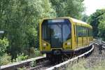 BVG 5019 (Typ H97) kurz vor der Durchfahrt des Haltepunkts Scharnweberstraße Richtung Alt-Tegel.