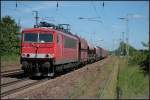 DB Schenker 155 167-0 (ohne Logo/Beschriftung) mit gemischtem Güterzug Richtung Michendorf (gesehen Nuthetal-Saarmund 16.06.2010)