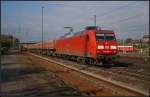 DB Schenker 145 079-0 mit Fans-Wagen in gesehen Bebra, 14.10.2010