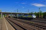 Auf den von Hamburg nach Bremen und Hannover f�hrenden Strecken verkehren die Doppelstockz�ge von metronom in dichtem Takt.