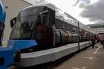 F�r die Ulmer Stra�enbahn, die ihr Streckennetz durch die Inbetriebnahme einer zweiten Linie in j�ngster Vergangenheit drastisch erweitert hat, fertigt Siemens neue Stra�enbahnwagen der Bauart Avenio M.