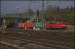 RAILION DB Logistics 151 071-8 kommt mit Containerzug zum Tf-Wechsel (gesehen Bebra 14.10.2010)