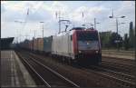 ITL 185 598-0 mit Containerzug (gesehen 11.09.2011 Berlin Schnefeld Flughafen)