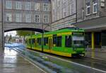 Kurz nach einem Regenschauer rollt Wagen 207 der STOAG Oberhausen am 02.10.2019 durch die Mlheimer Innenstadt.