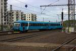 845 115 war �ber 30 Jahre lang als 628 321 bei der DB im Einsatz, bevor der Triebwagen an Arriva verkauft wurde. Auf der Linie S49 in Richtung Rostoky u Prahy f�hrt der Zug am 23.04.24 in Praha-Libeň ein.