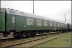 DR 61 50 89-40 018-3 war ein Salonwagen des Kommandantenwagen NVA Typ Y/B 70. Gebaut wurde der Wagen beim VEB Waggonbau Bautzen im Jahr 1971 (Eisenbahnfest des TEV zum Weimarer Zwiebelfest, Weimar 10.10.2009)