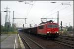 DB Schenker 155 017-7 mit Eaonos-Wagen (gesehen Berlin Schnefeld Flughafen 09.09.2010)    Update: 04/2015 in Rostock-Seehafen z; ++ 08.09.2015 in Opladen