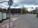 Radweg endet im Kreuzungsbereich.
