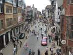 Entspannen und flanieren in der Stadt - nur möglich mit Fußgängerzonen. Chester (Großbritannien) 2006